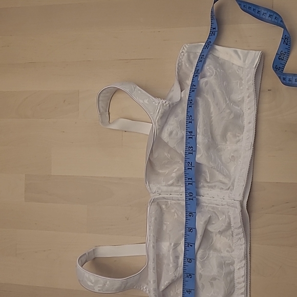 NWOT Just my Size by Hanes D50/115 White Hook Front Closure Bra - Picture 13 of 14
